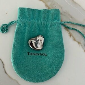 Tiffany and Co heart pendant by Elsa Perreti